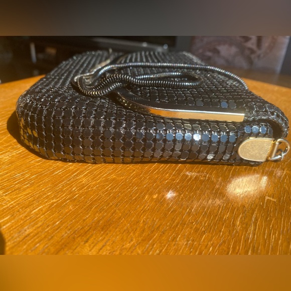 Vintage 1980’s Black Shiny Metal Chain Mail Purse Clutch Handbag W/Chain Strap - Picture 8 of 8